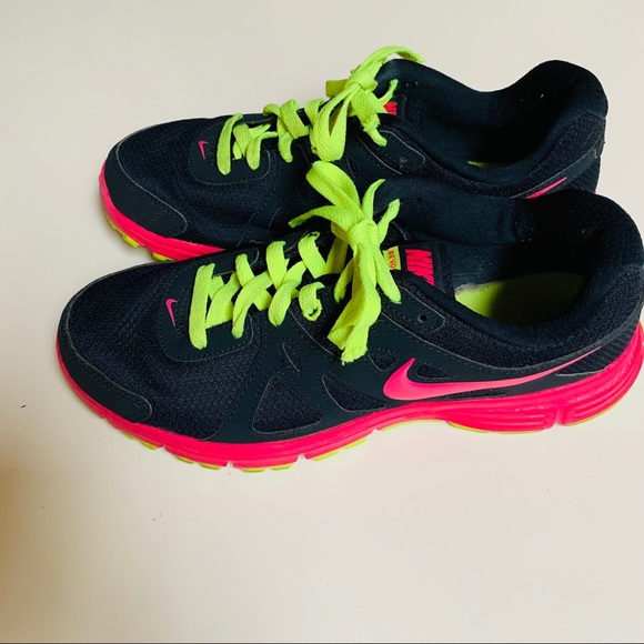 Nike Shoes - CUTE NIKE SHOES 👟 🎾⚾️🥎 👟
